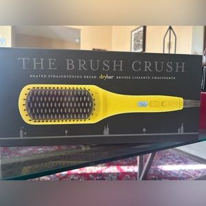 Drybar The Brush Crush Heated Straightening Brush